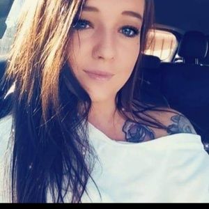 Meet your Posher, Mercedeis